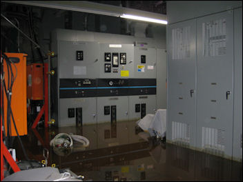 20111101-Tepco flood in electirc room 311 110810_3.jpg